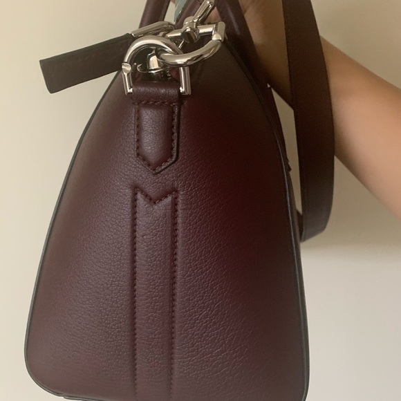Givenchy Small Aubergine Antigona - Picture 10 of 14